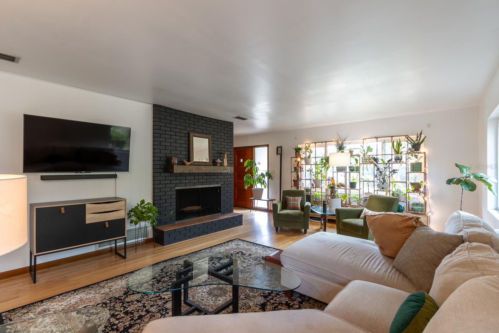 Image 2 of 34 For 1303 31st Street