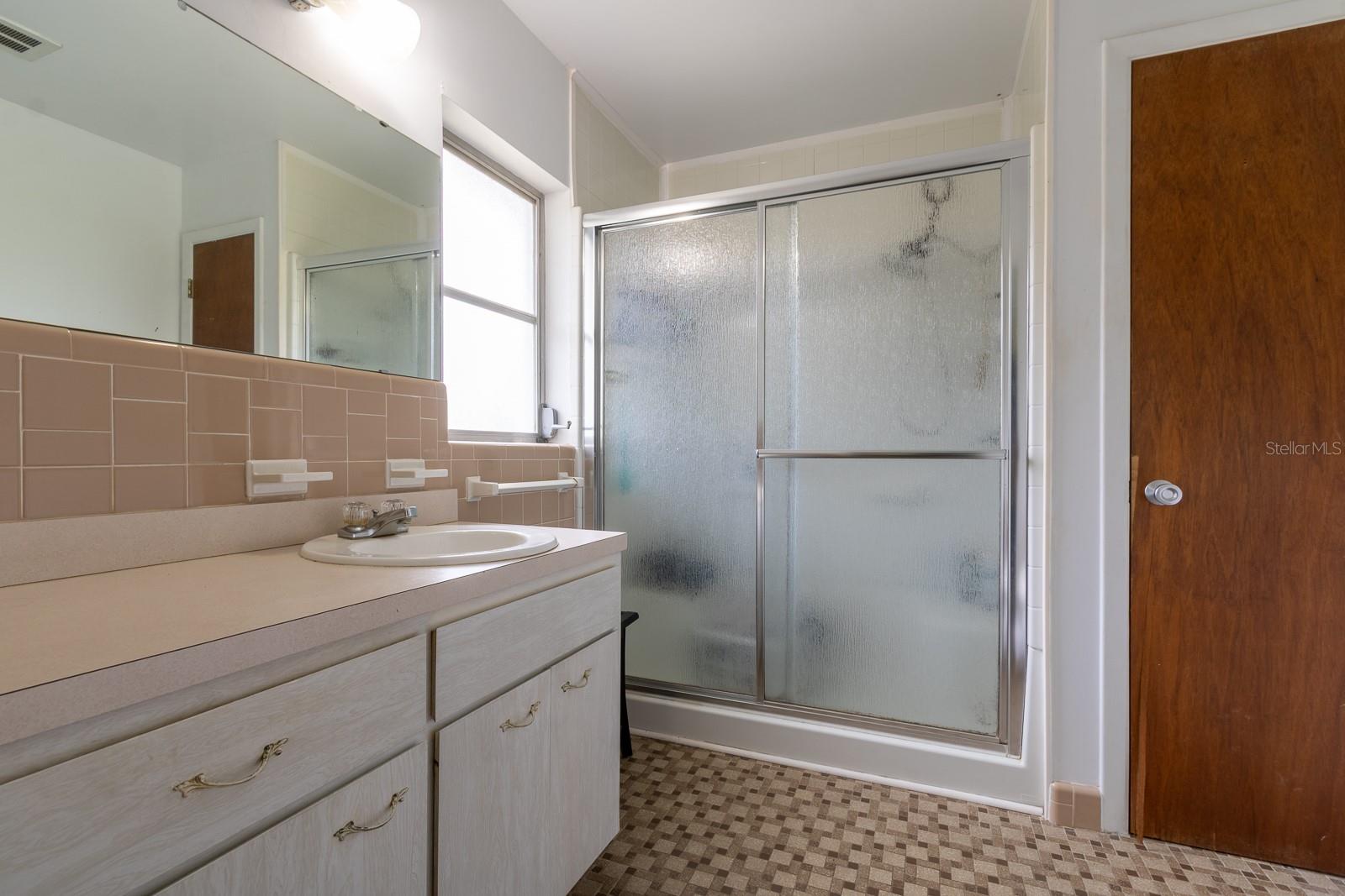 Image 21 of 34 For 1303 31st Street