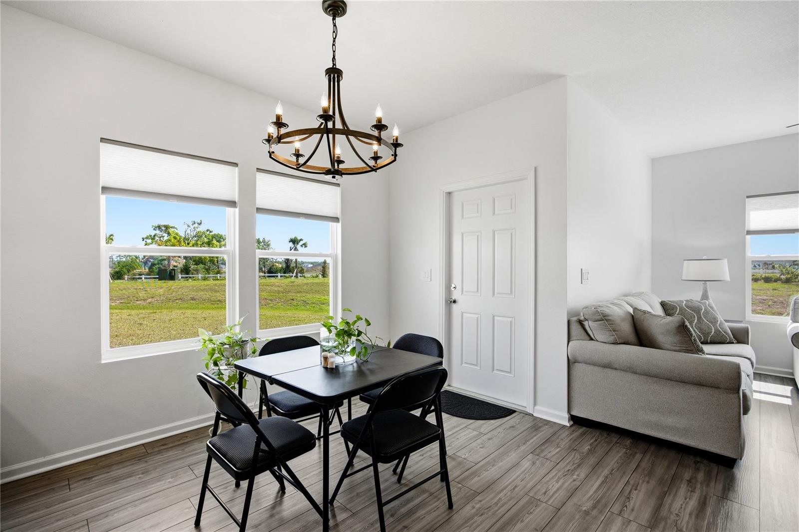 Image 10 of 49 For 4911 81st Loop