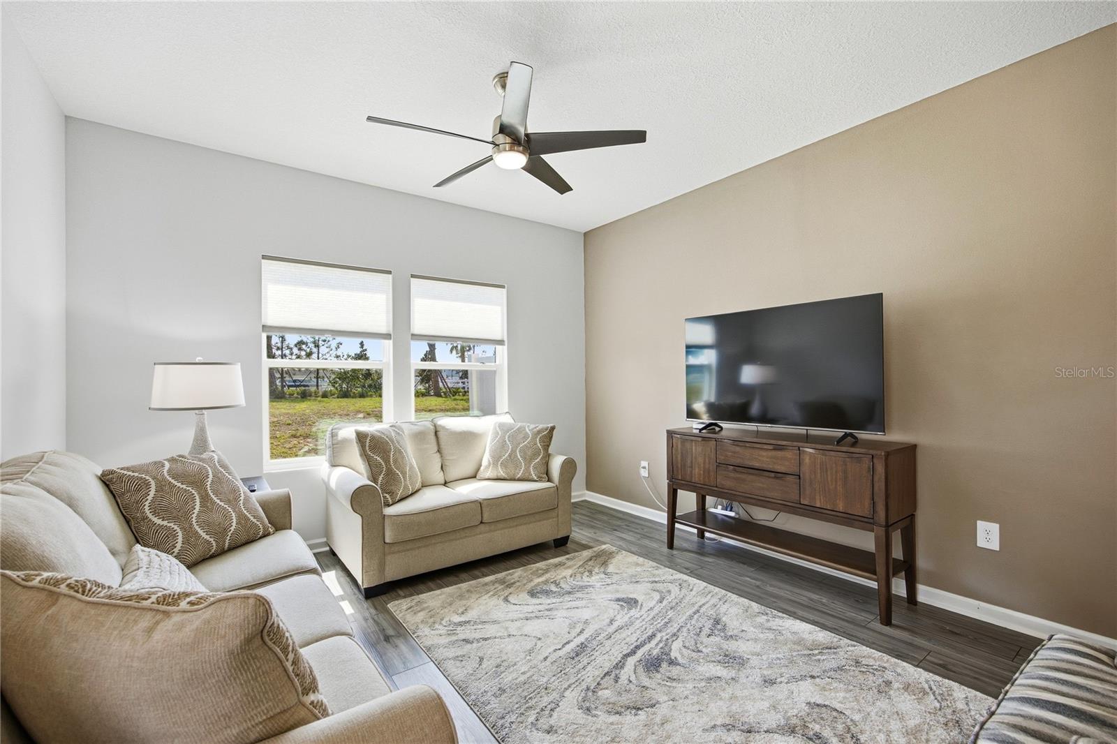 Image 13 of 49 For 4911 81st Loop