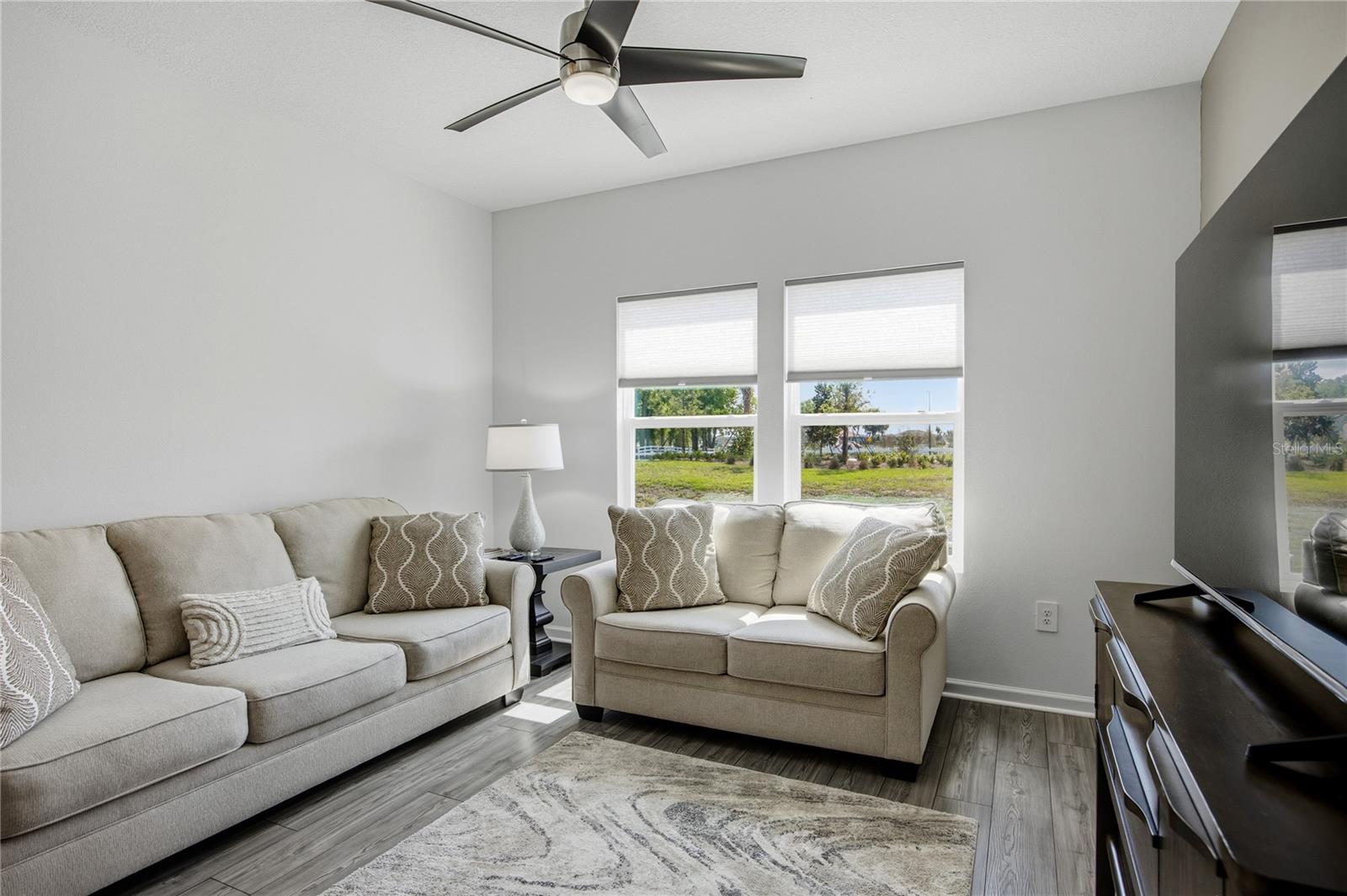 Image 15 of 49 For 4911 81st Loop