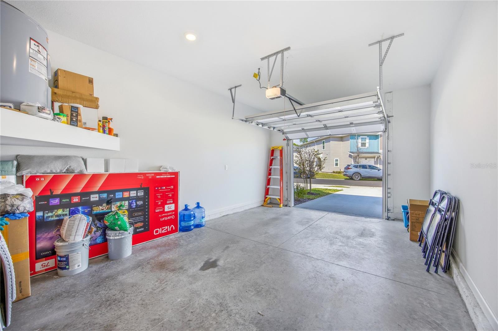 Image 18 of 49 For 4911 81st Loop