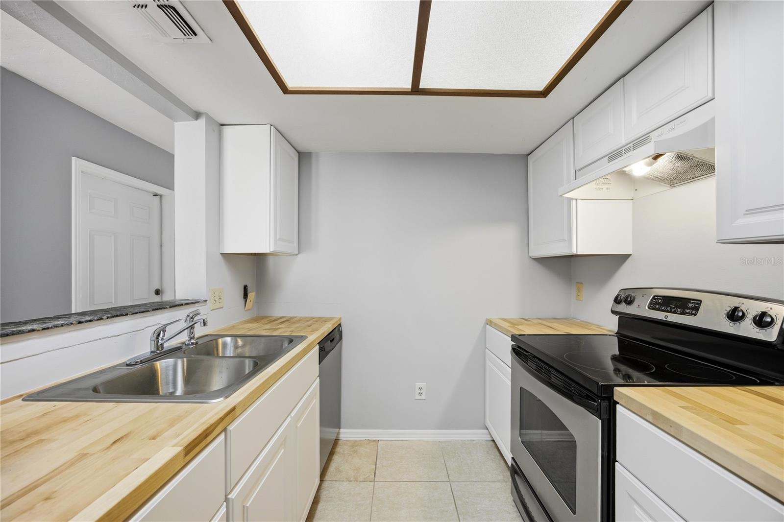 Image 13 of 35 For 7200 8th Avenue S119