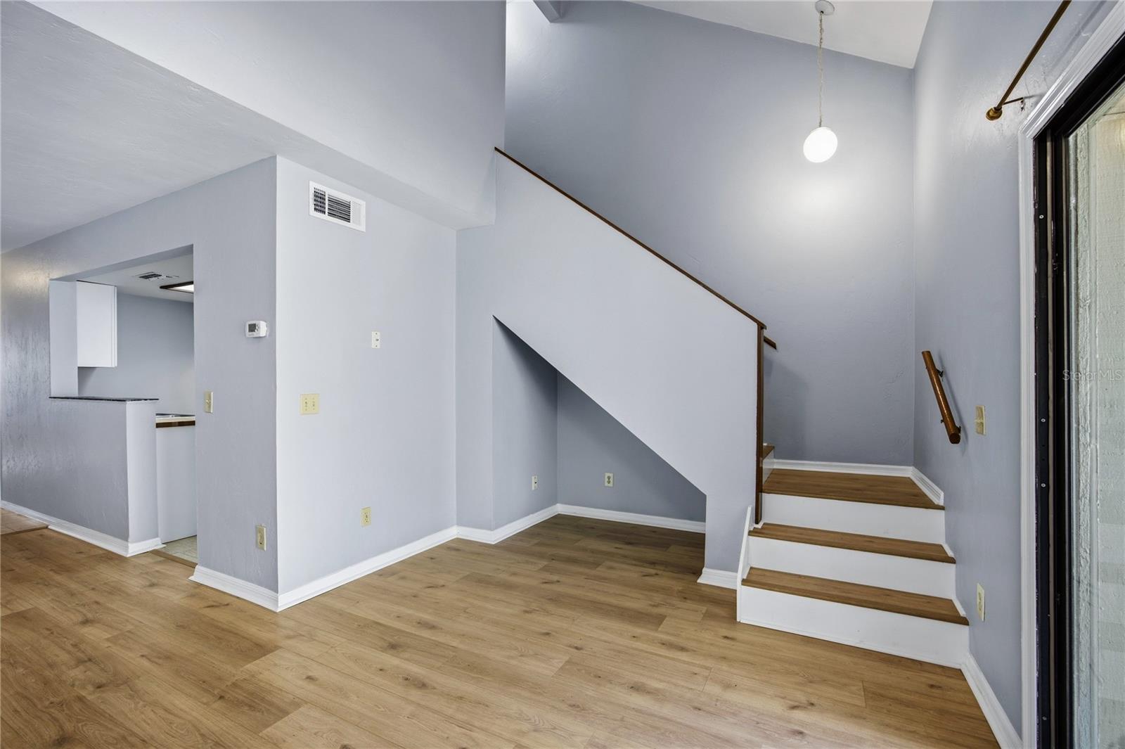 Image 21 of 35 For 7200 8th Avenue S119