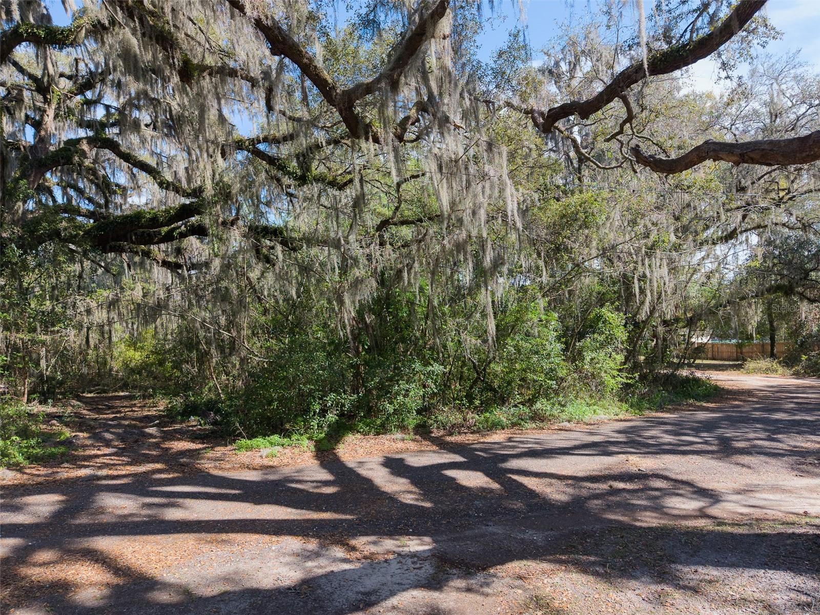 Image 7 of 11 For 000 73rd Terrace