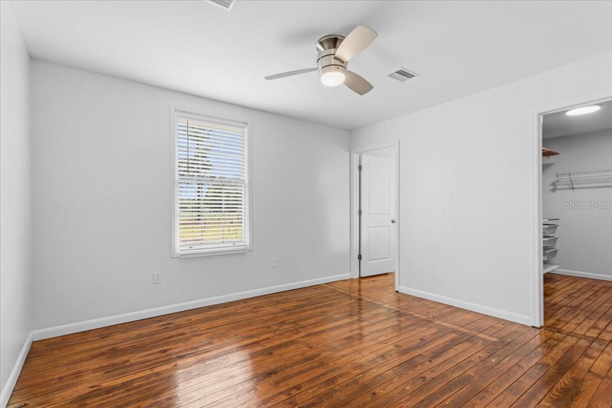 Image 19 of 35 For 11956 160th Avenue