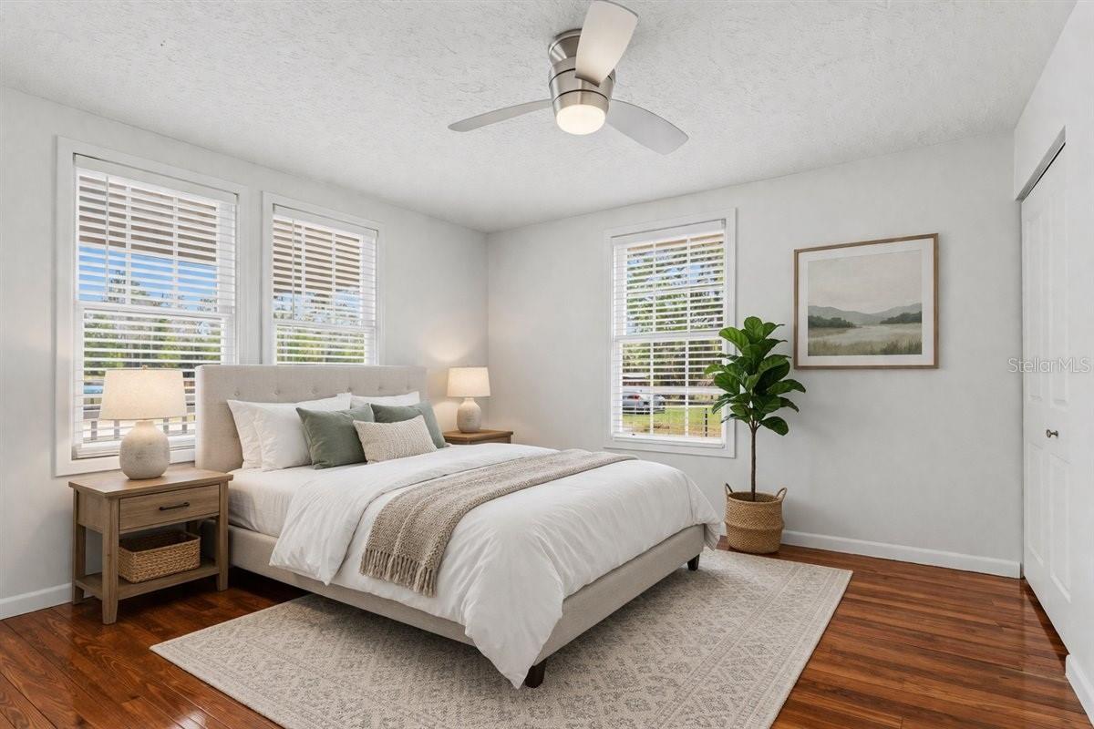 Image 21 of 35 For 11956 160th Avenue