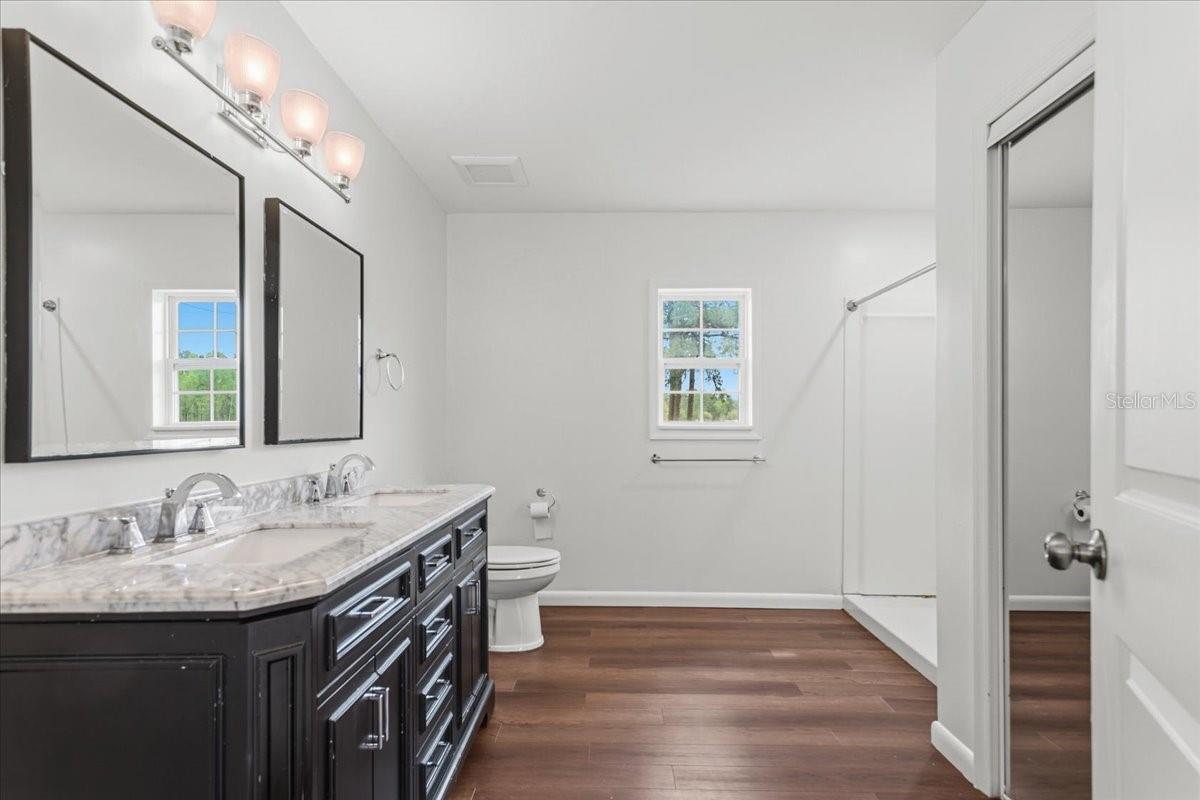 Image 23 of 35 For 11956 160th Avenue