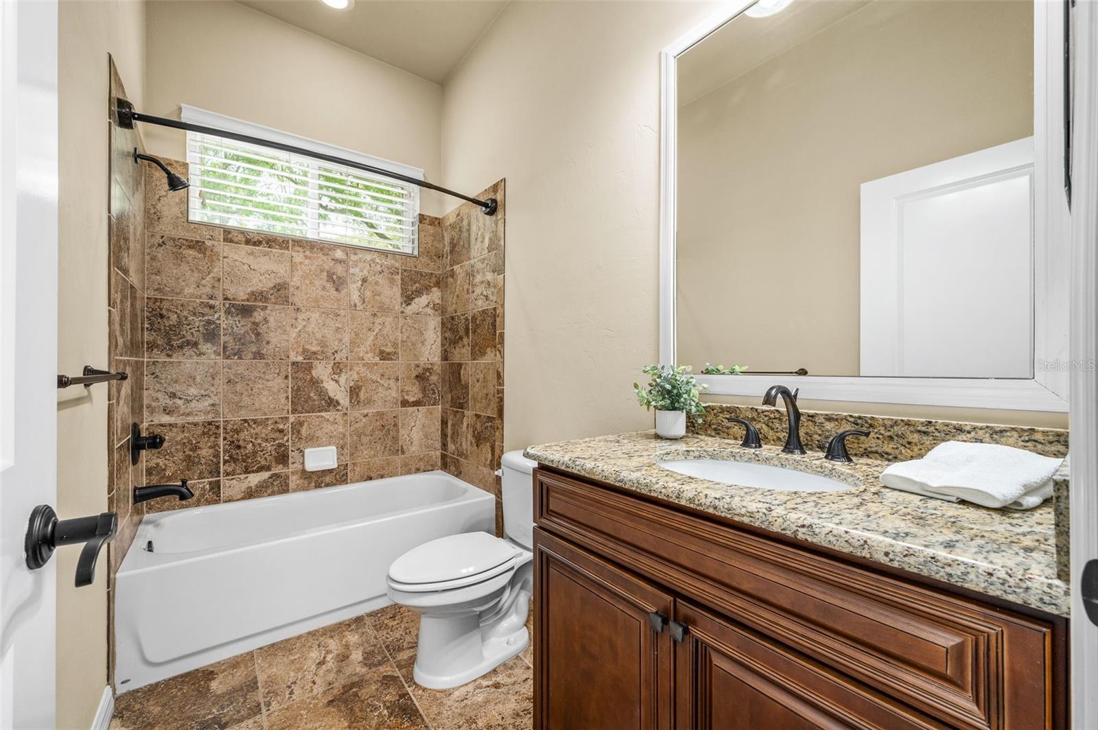 Image 26 of 52 For 7971 80th Lane