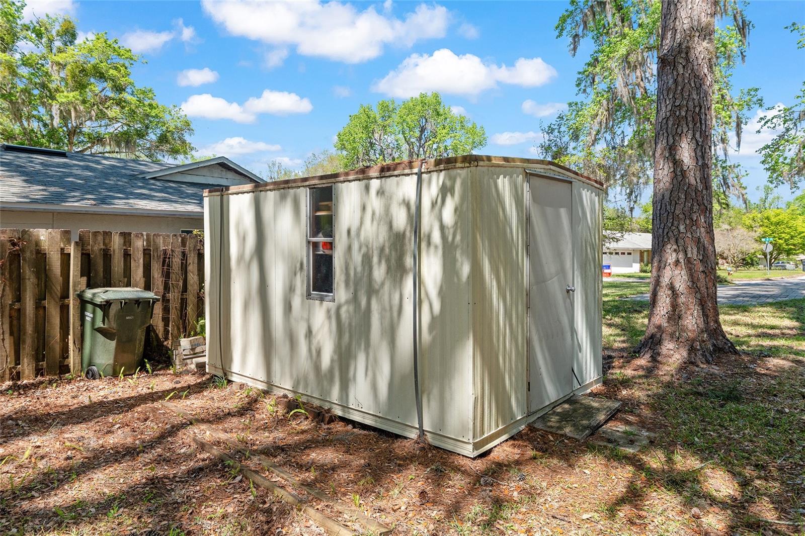 Image 27 of 54 For 10219 4th Place