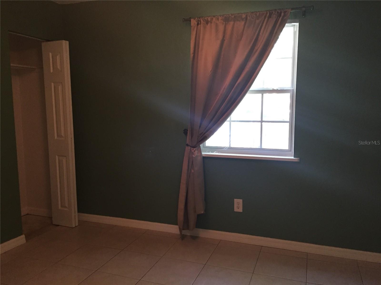 Image 9 of 11 For 102 24th Street