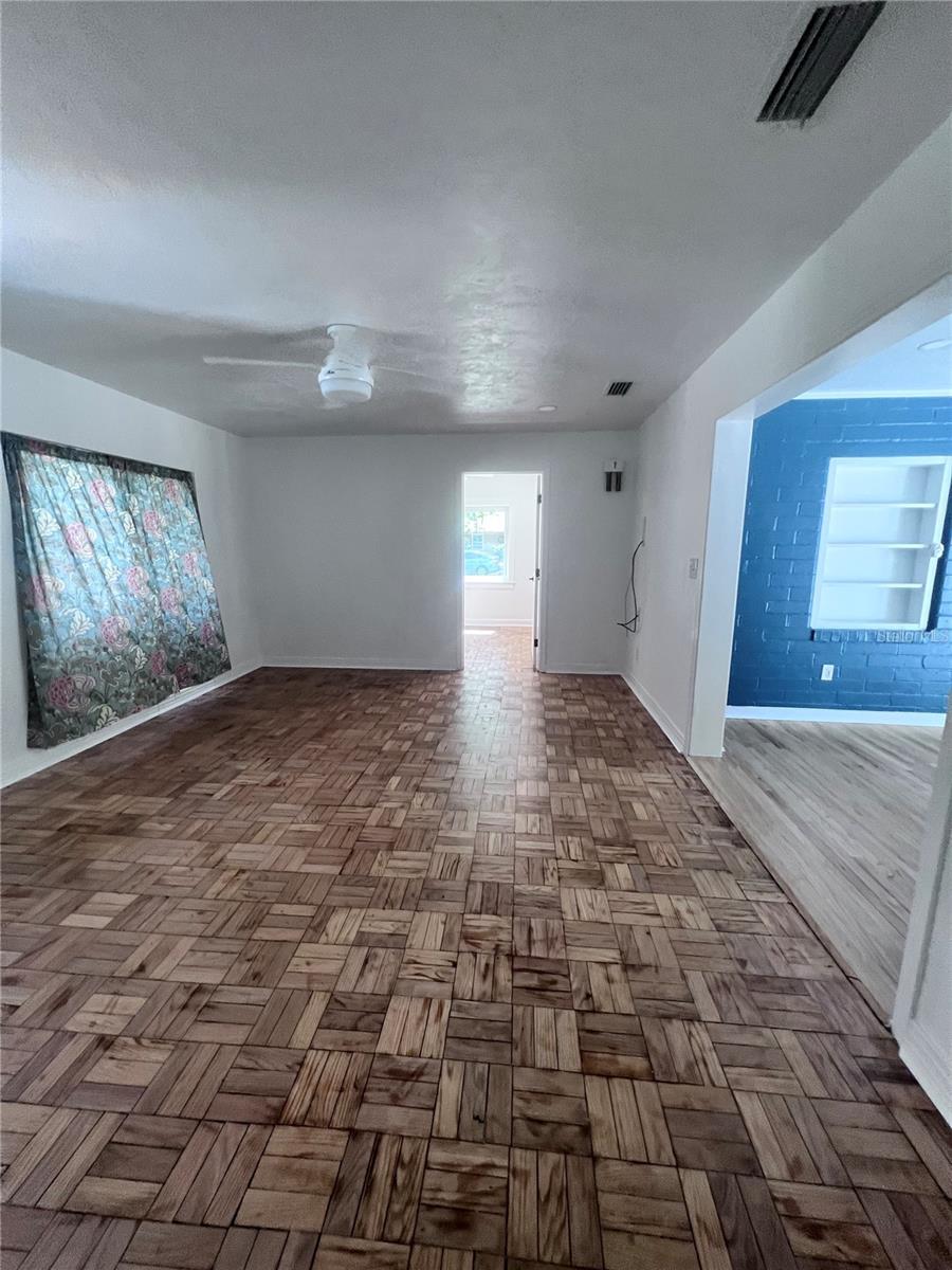 Image 14 of 31 For 2707 4th Avenue