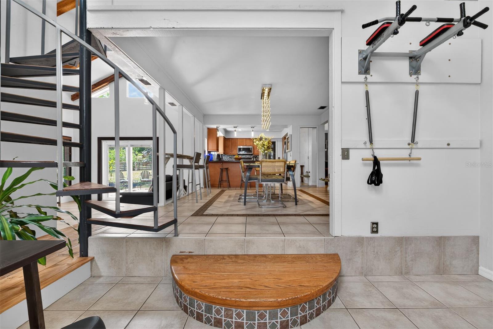 Image 11 of 41 For 9406 78th Court