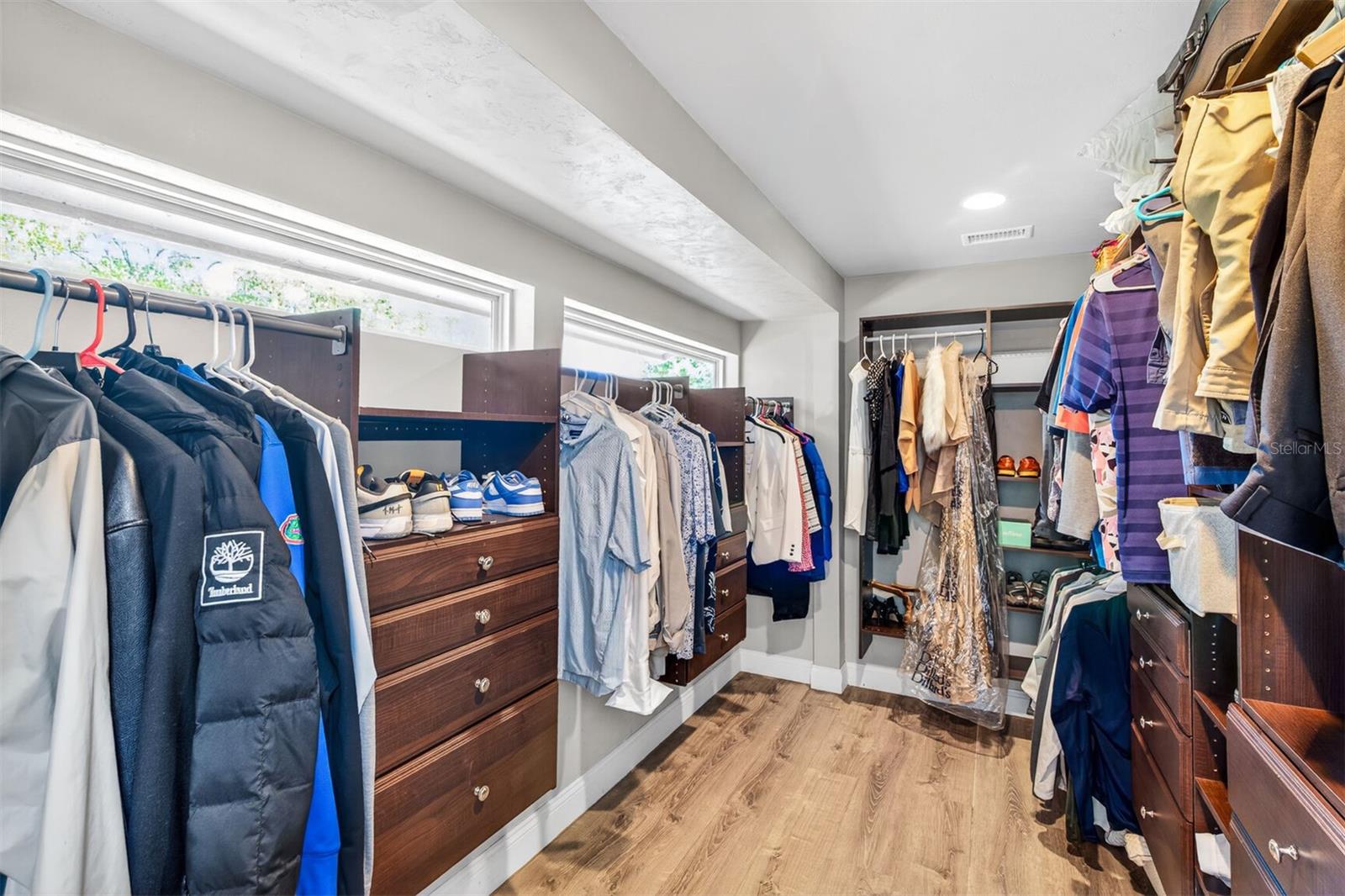 Image 14 of 41 For 9406 78th Court