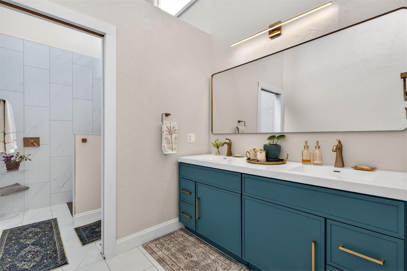 Image 15 of 41 For 9406 78th Court