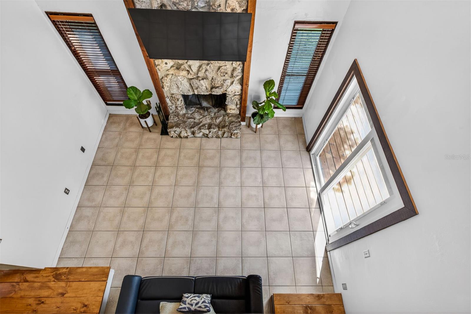 Image 17 of 41 For 9406 78th Court