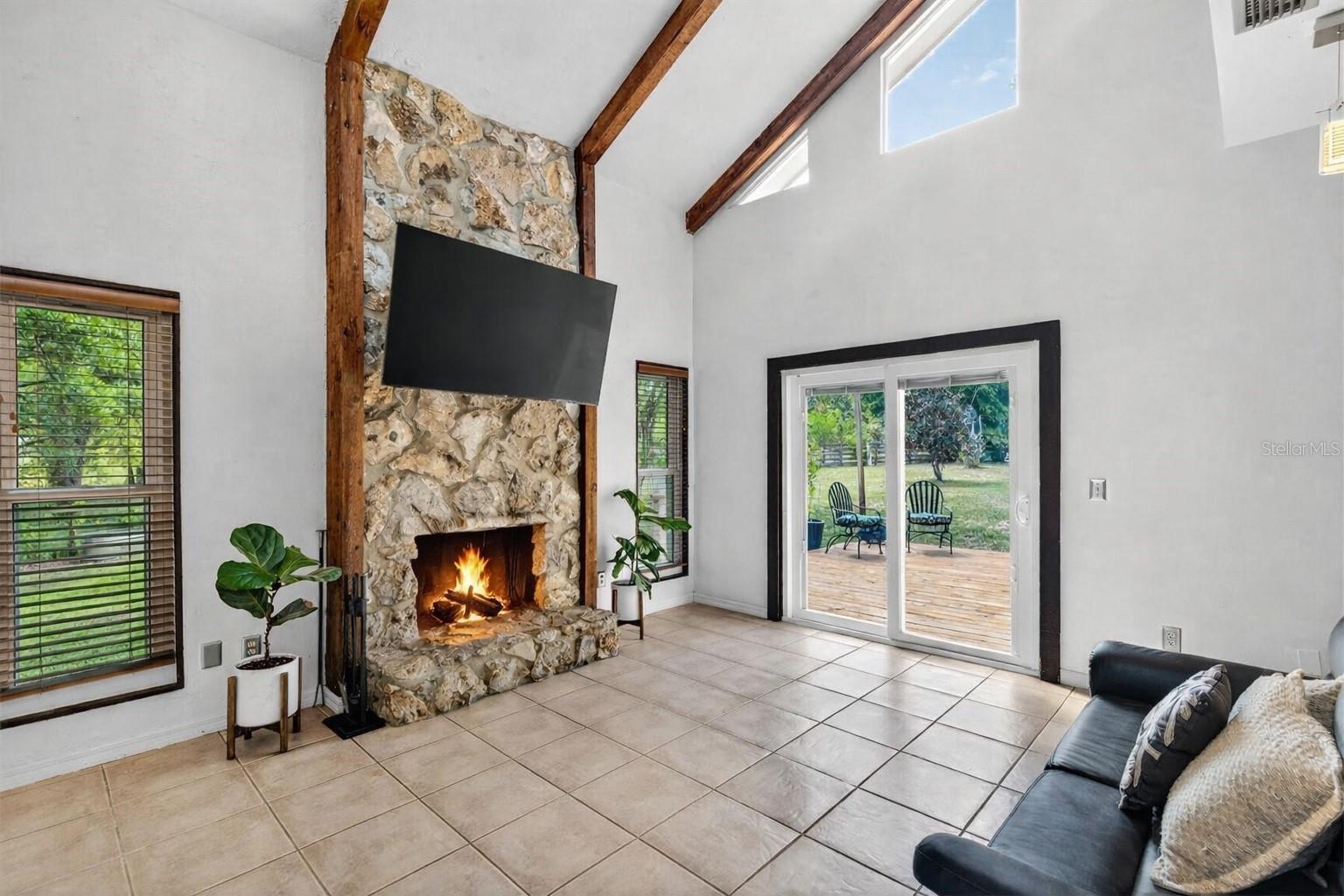 Image 19 of 41 For 9406 78th Court