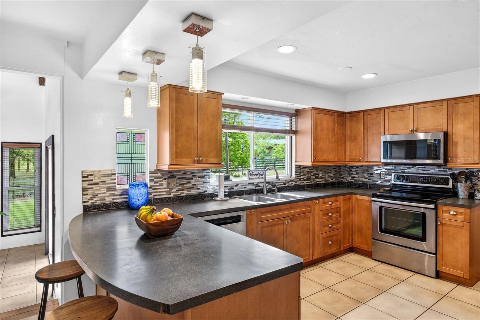 Image 22 of 41 For 9406 78th Court