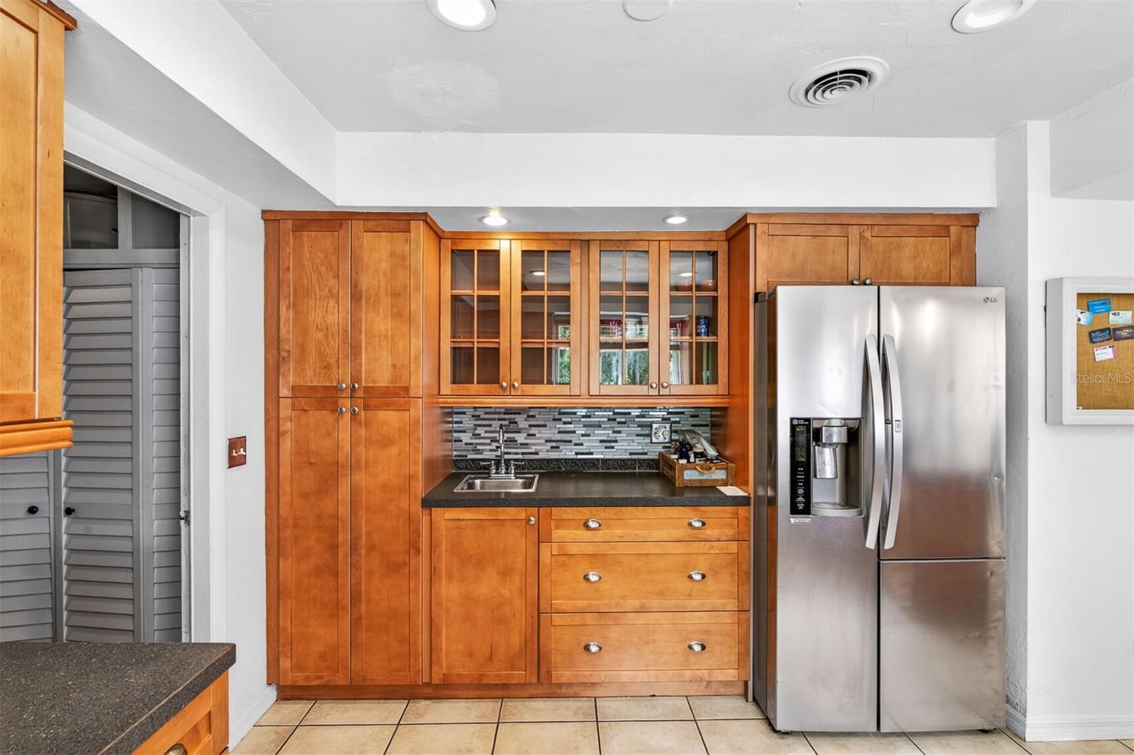 Image 24 of 41 For 9406 78th Court