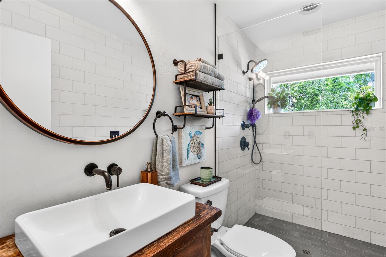 Image 26 of 41 For 9406 78th Court