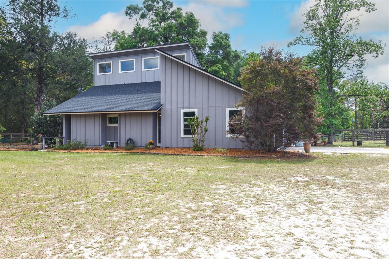 Image 4 of 41 For 9406 78th Court