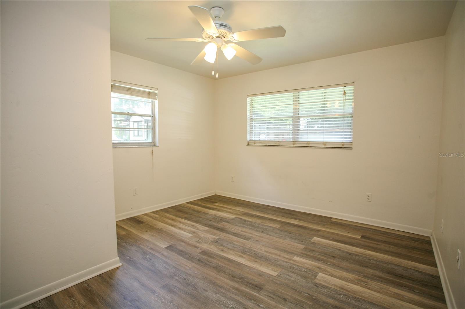 Image 14 of 14 For 1421 6th Place