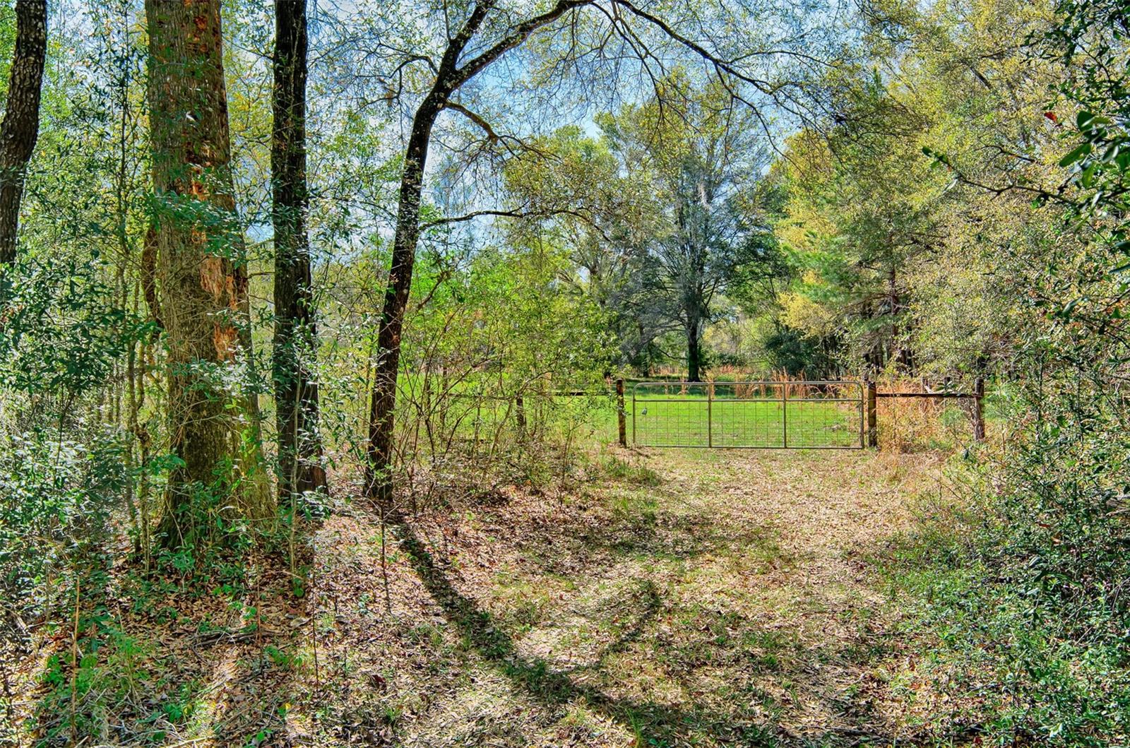 Image 2 of 22 For 2126 170 Street