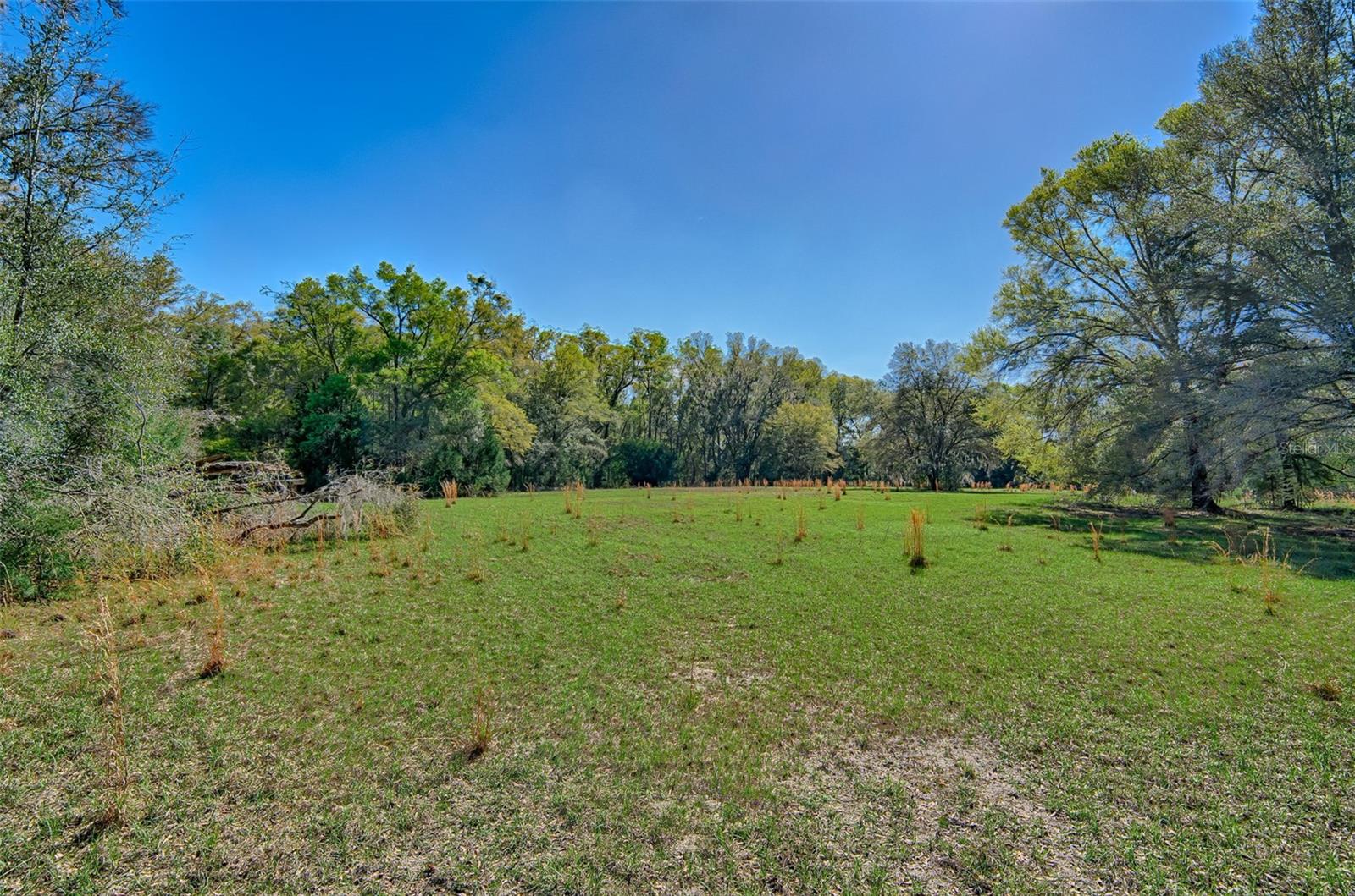 Image 3 of 22 For 2126 170 Street