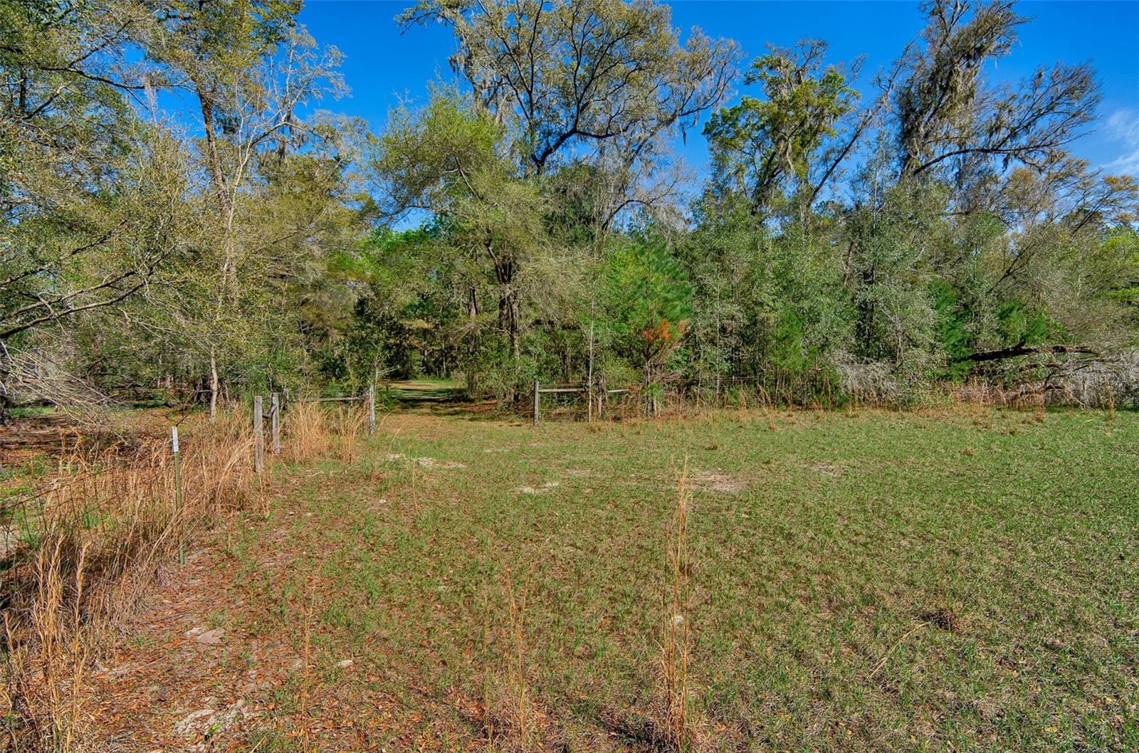 Image 7 of 22 For 2126 170 Street