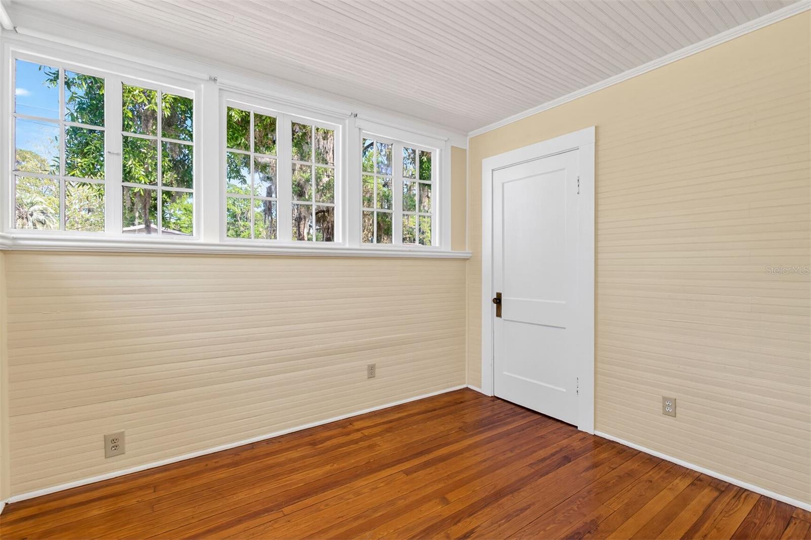 Image 10 of 34 For 630 6th Avenue