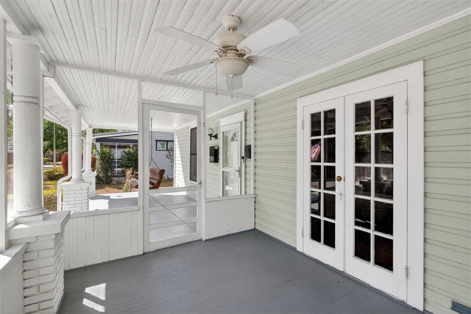 Image 3 of 34 For 630 6th Avenue