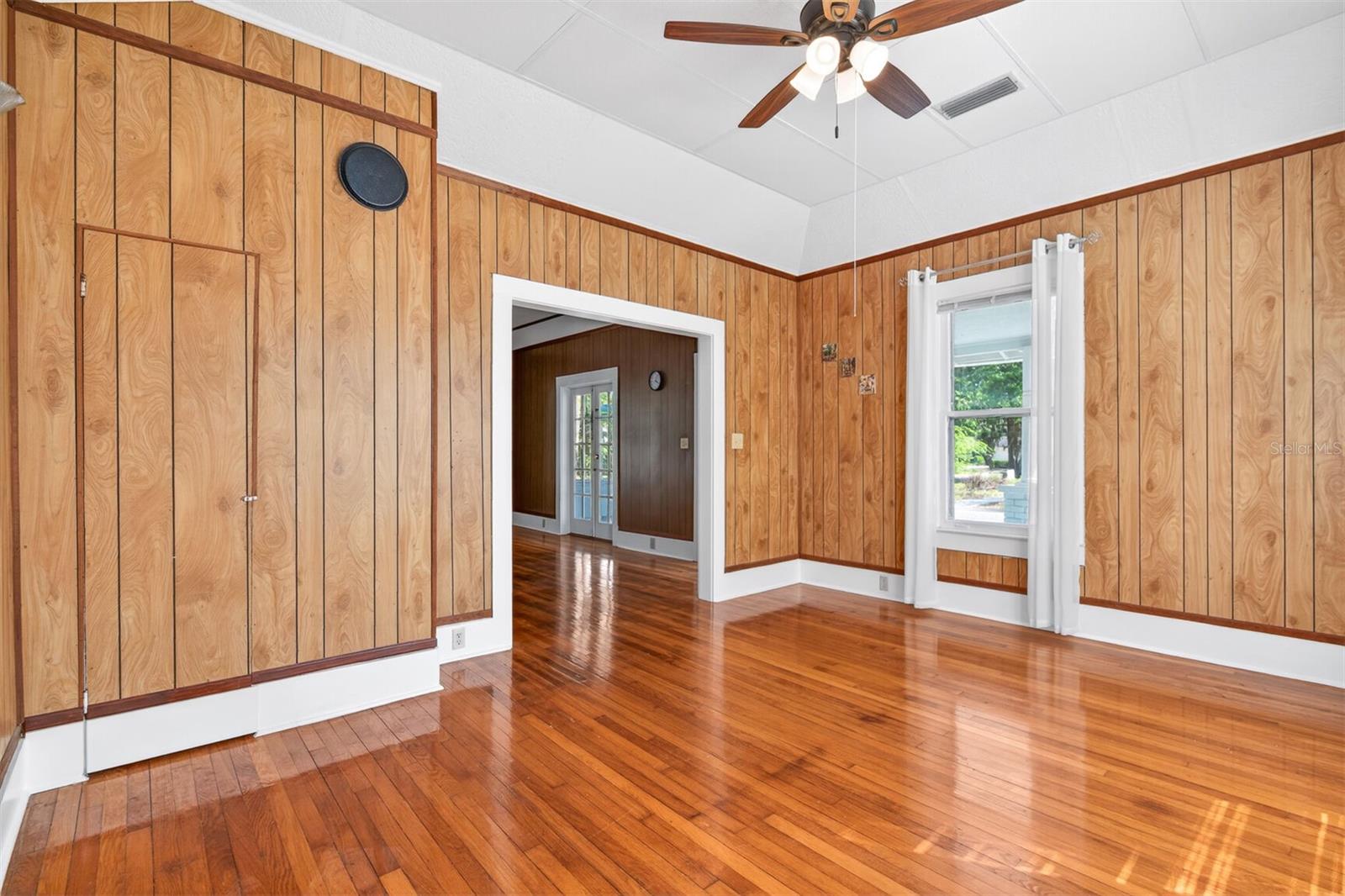 Image 6 of 34 For 630 6th Avenue