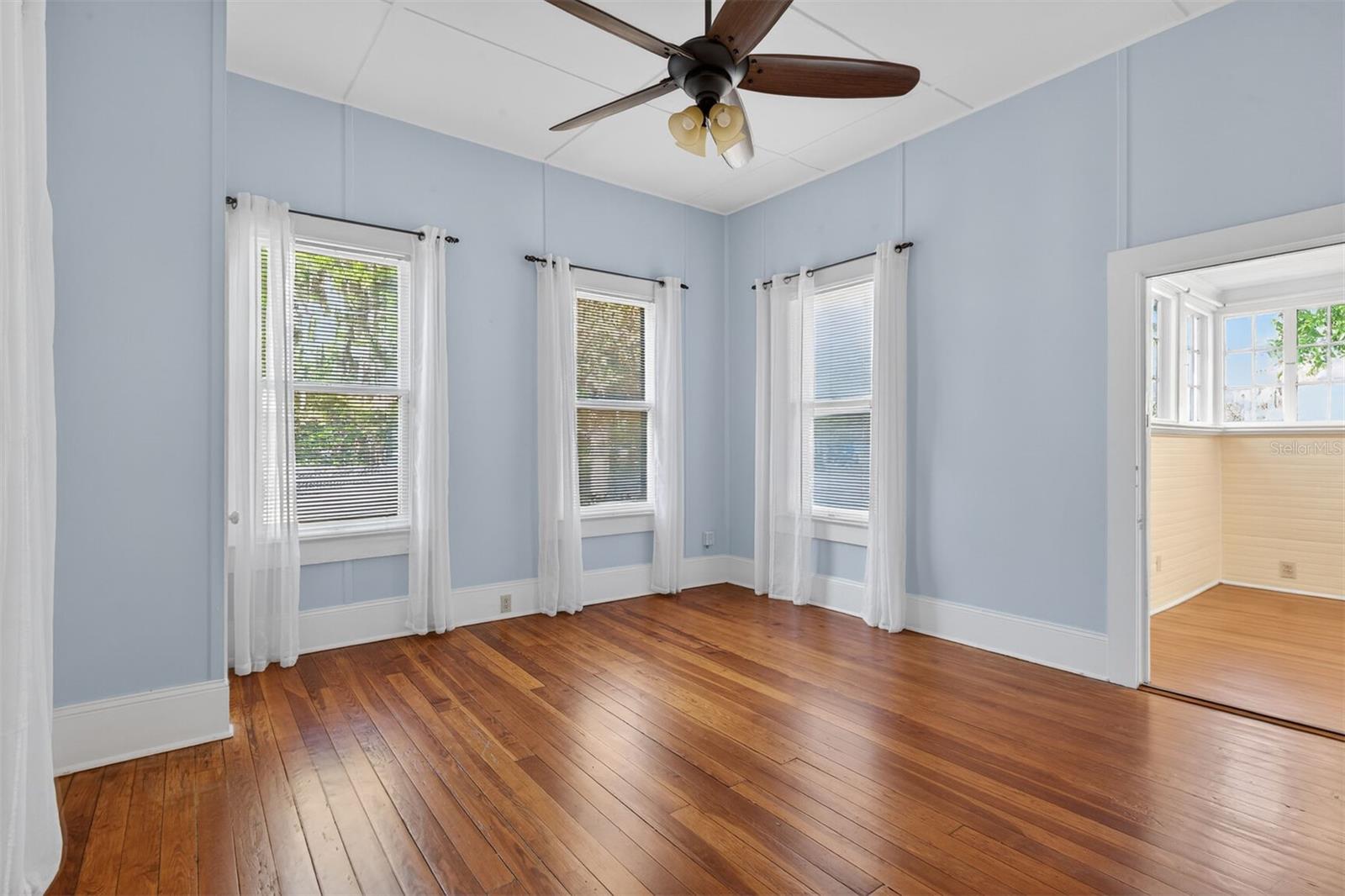 Image 8 of 34 For 630 6th Avenue