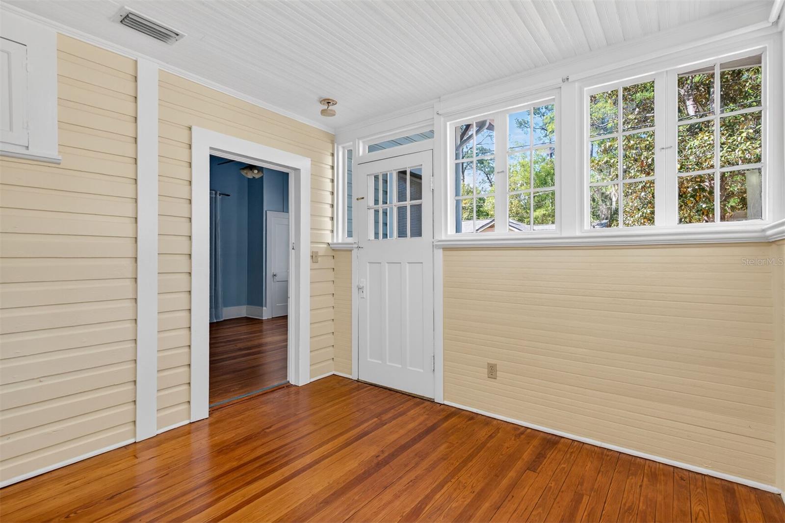 Image 9 of 34 For 630 6th Avenue