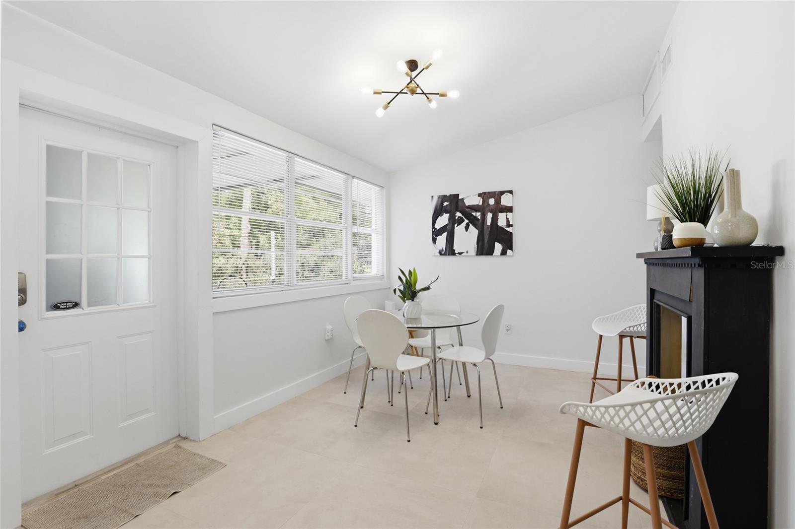 Image 17 of 47 For 831 20th Terrace