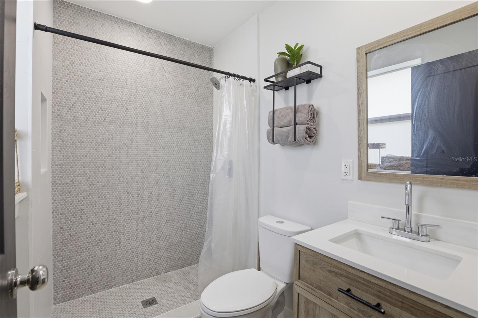 Image 24 of 47 For 831 20th Terrace