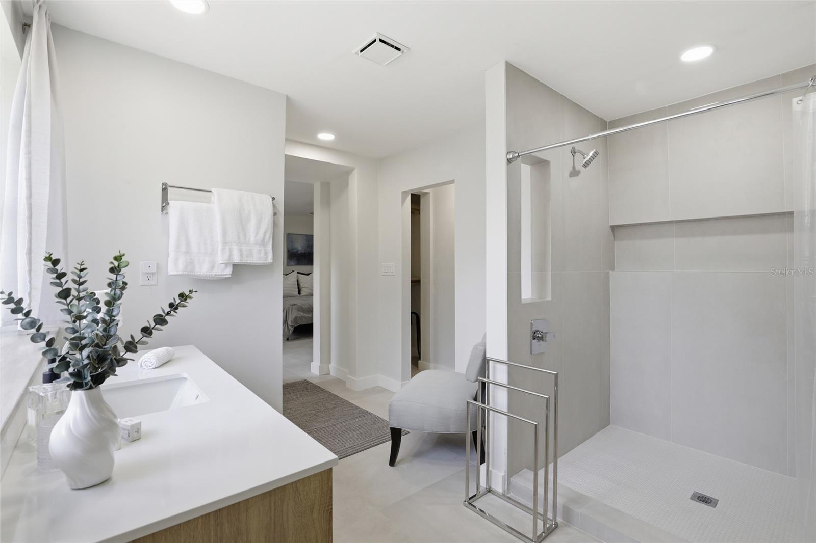 Image 28 of 47 For 831 20th Terrace