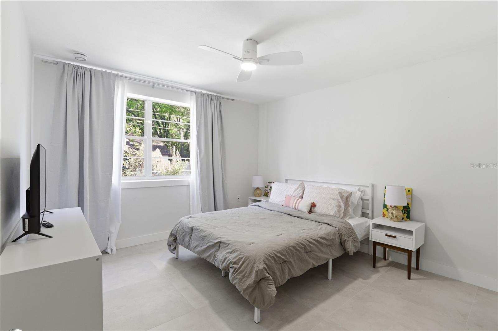 Image 32 of 47 For 831 20th Terrace