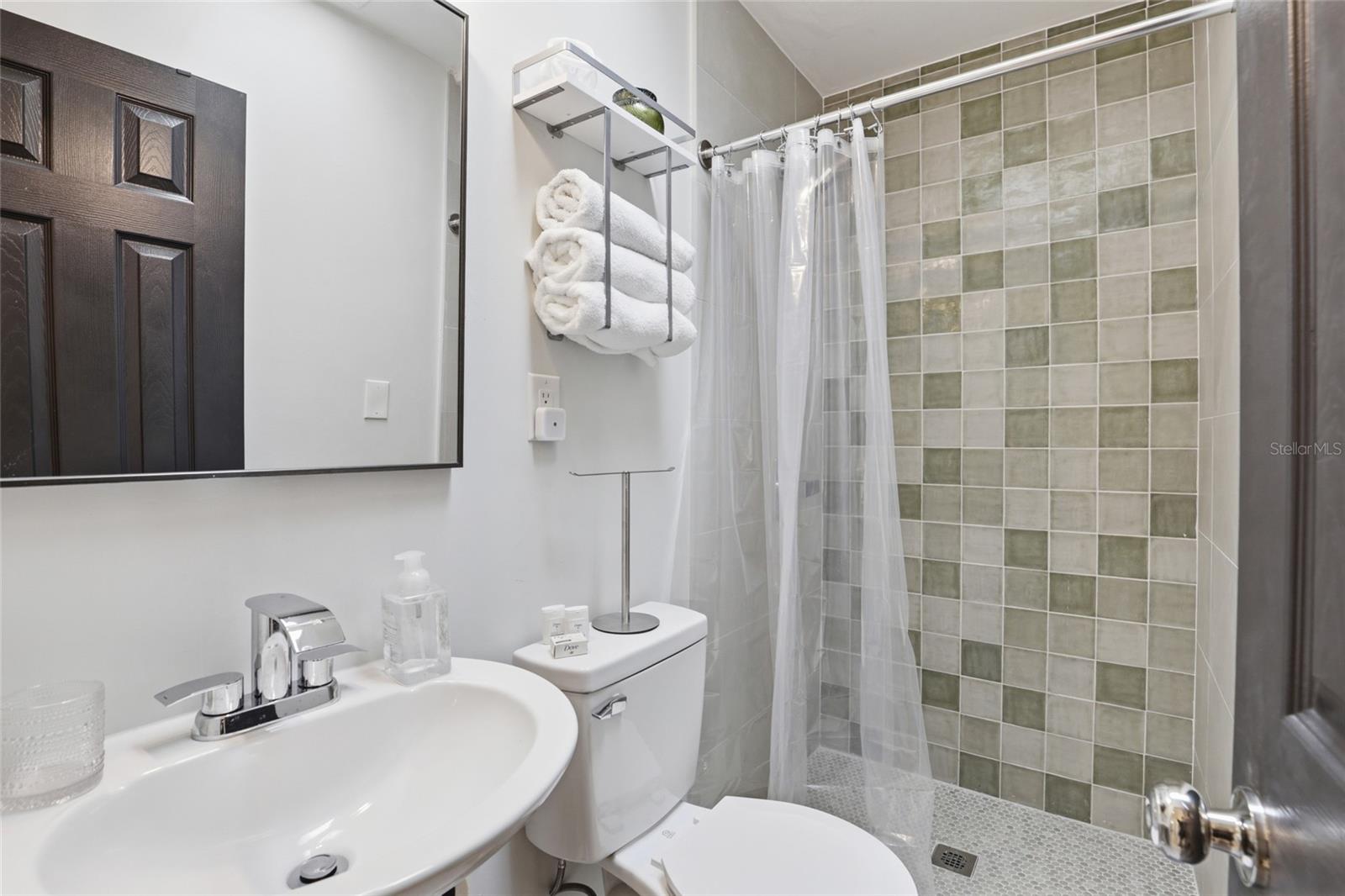 Image 35 of 47 For 831 20th Terrace