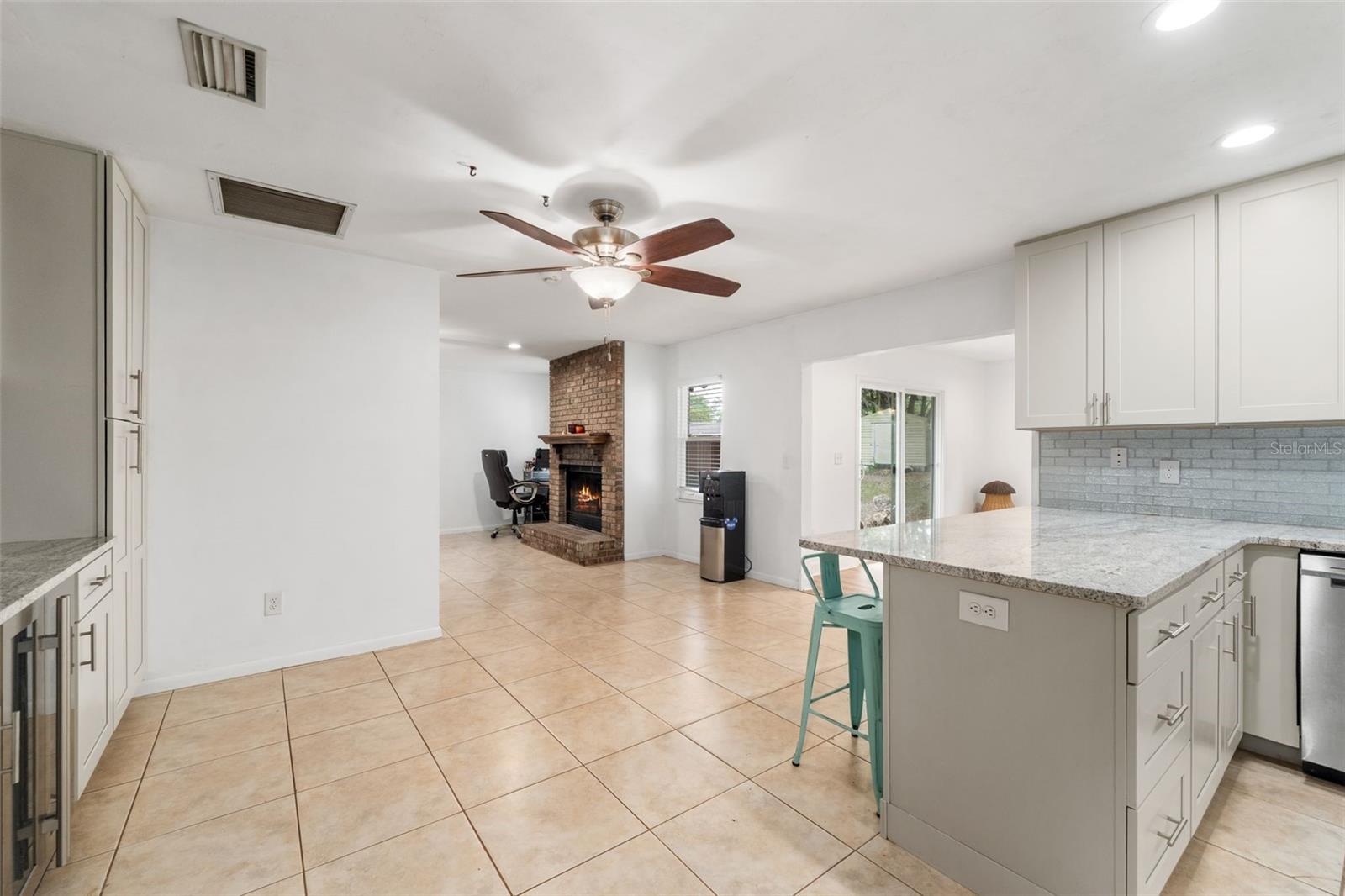 Image 8 of 31 For 5101 29th Lane