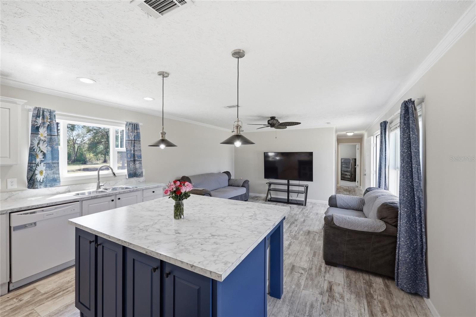 Image 11 of 55 For 14646 93rd Lane