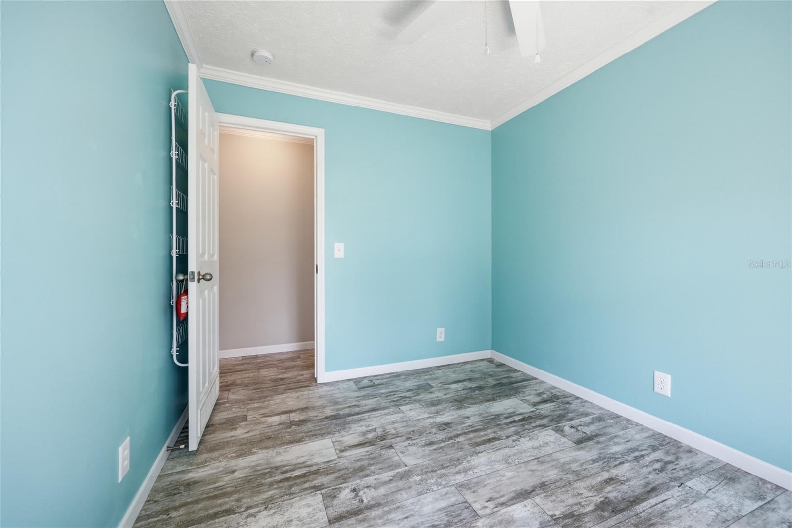 Image 35 of 55 For 14646 93rd Lane