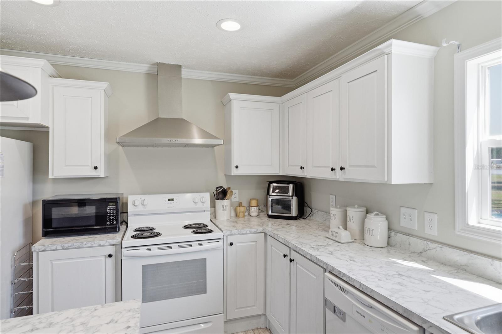 Image 5 of 55 For 14646 93rd Lane