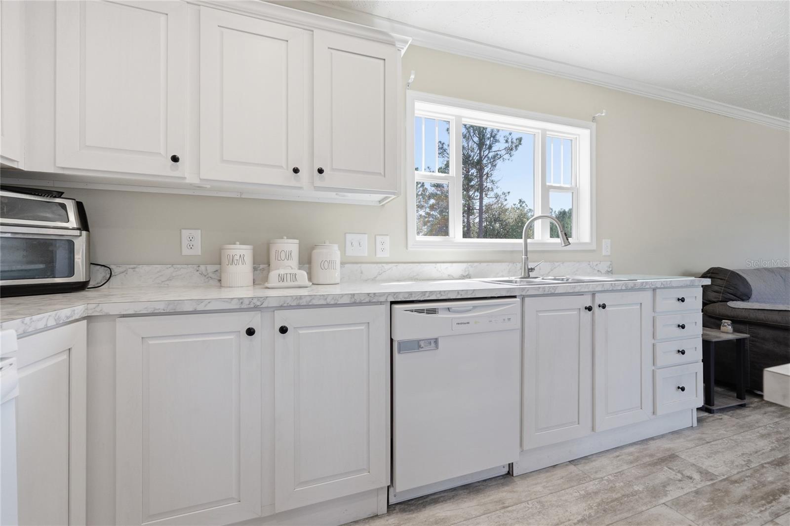 Image 6 of 55 For 14646 93rd Lane