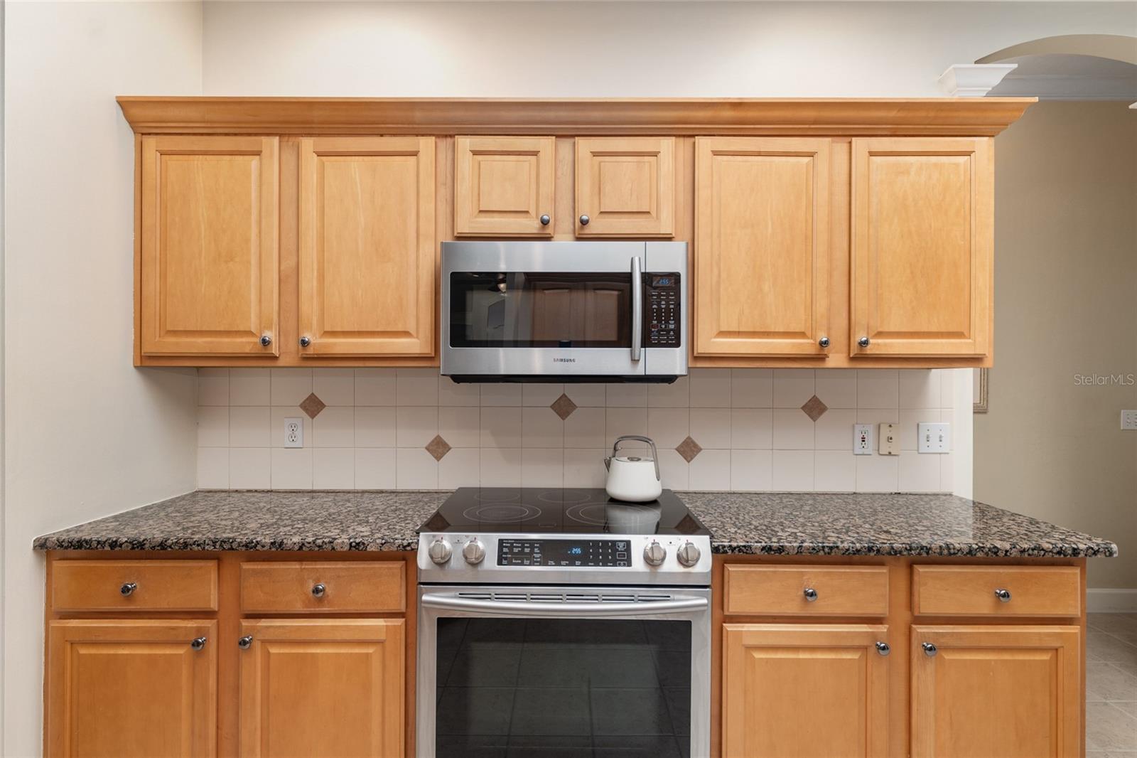 Image 27 of 68 For 9513 33rd Lane