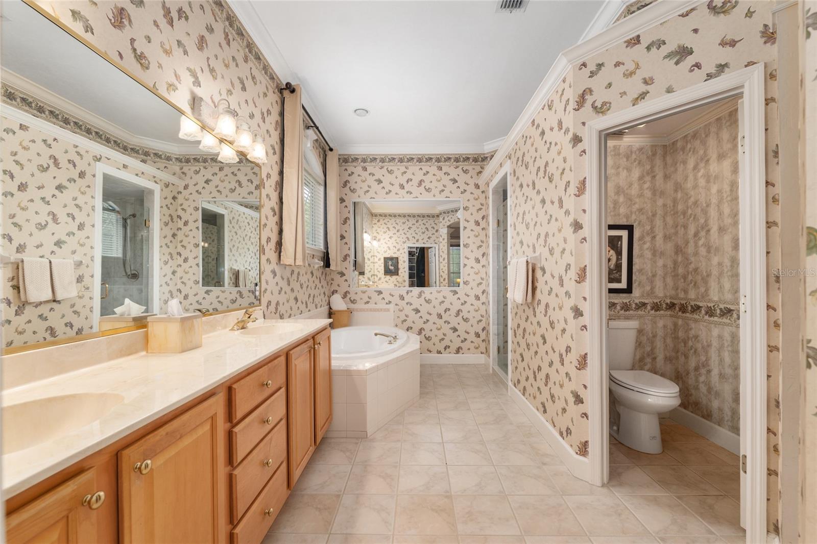 Image 37 of 68 For 9513 33rd Lane