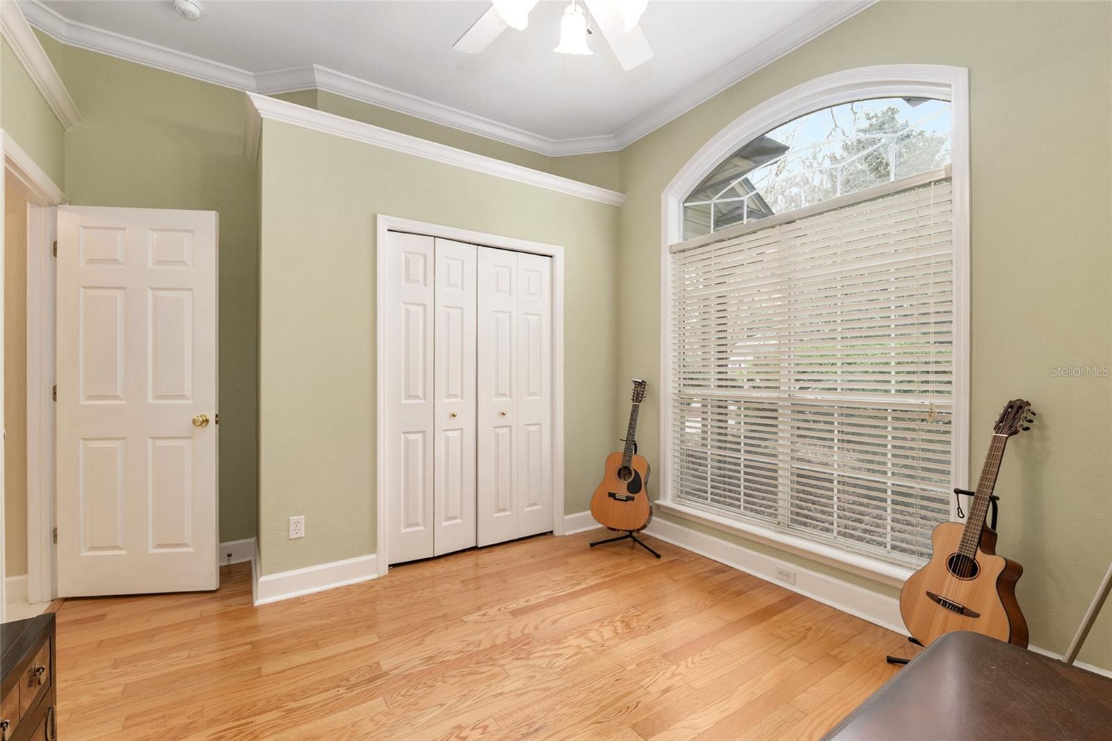 Image 43 of 68 For 9513 33rd Lane