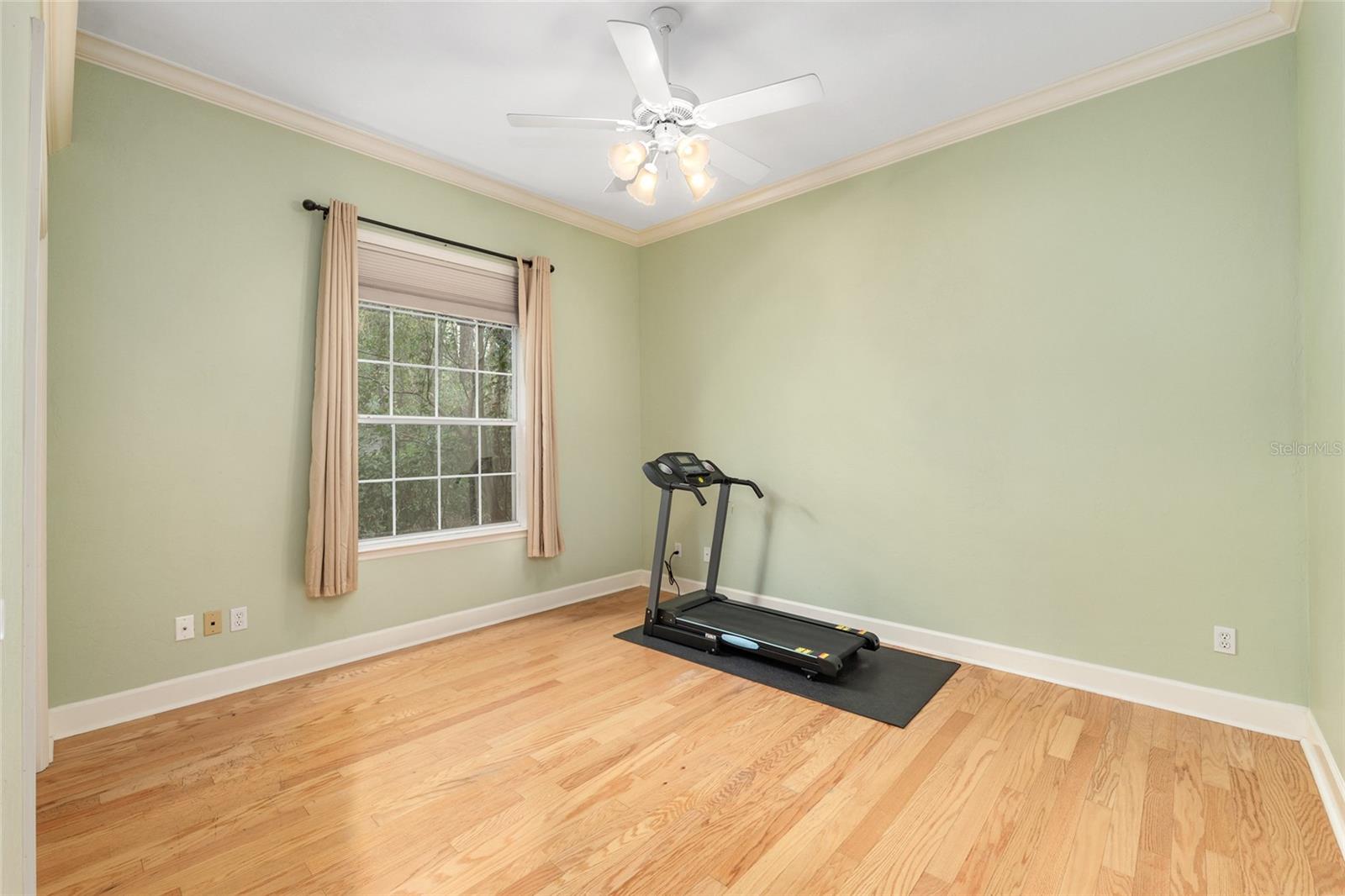 Image 45 of 68 For 9513 33rd Lane