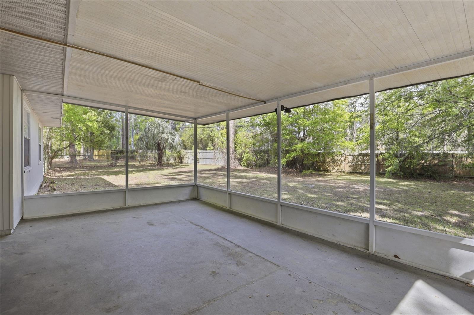 Image 27 of 33 For 2326 54th Boulevard