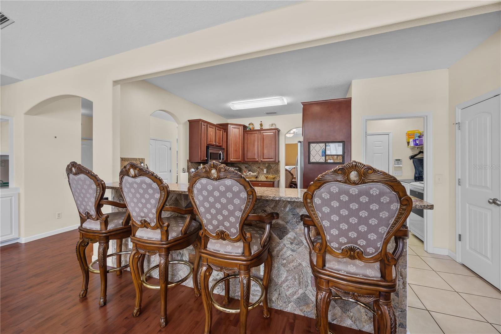 Image 12 of 40 For 15527 194th Place